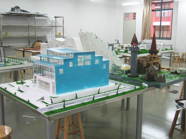 ����ģ�͹�˾������ģ������